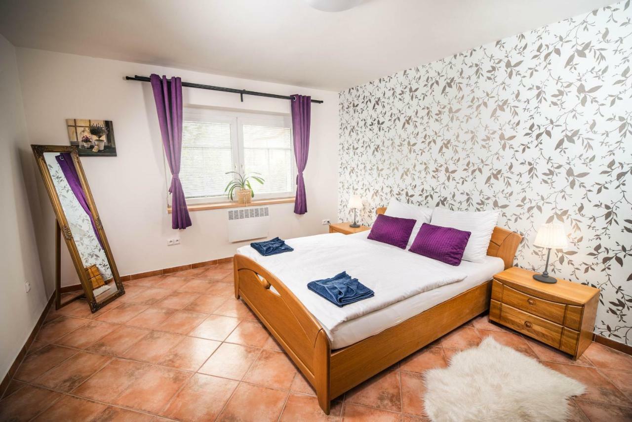 Apartmany U Orecha Bořetice Kültér fotó